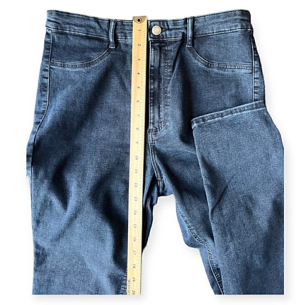 Zara High Rise Black Women’s jeans. Size 10 - Picture 4 of 6